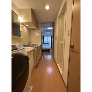 Room image 11