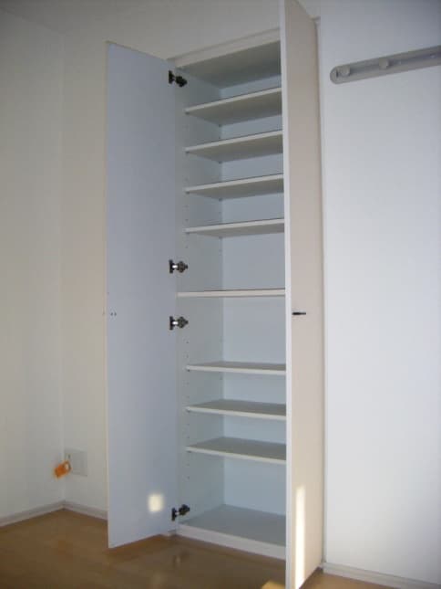 Room image 8