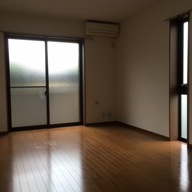 Room image 14
