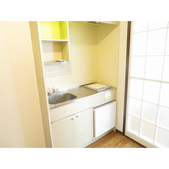 Room image 9