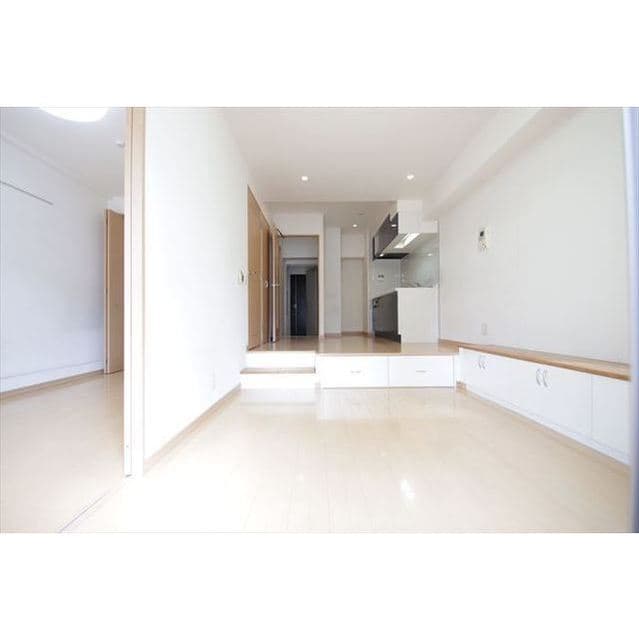 Room image 14