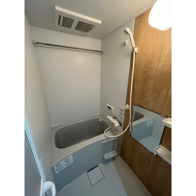 Room image 13
