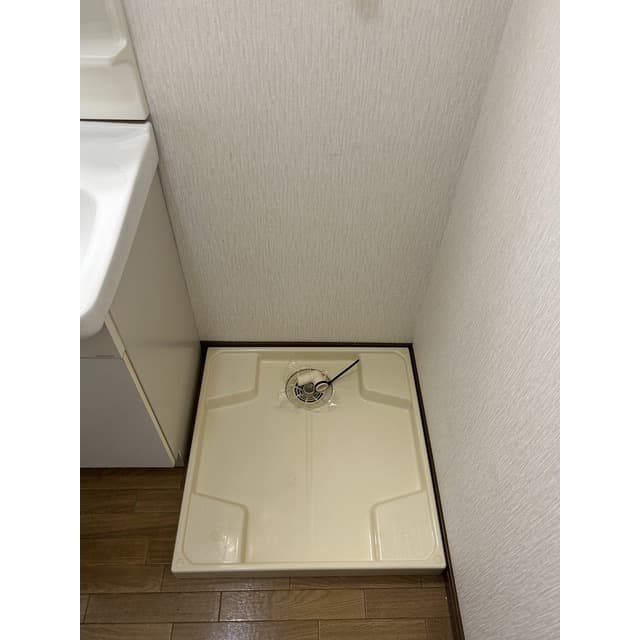 Room image 16