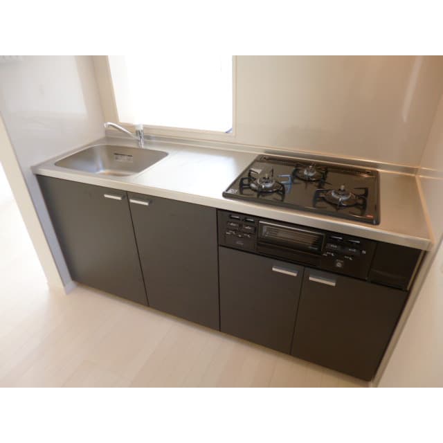 Room image 11