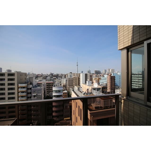 Room image 13