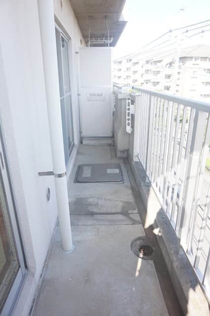 Room image 14