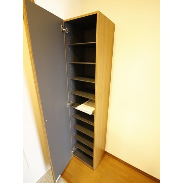 Room image 14