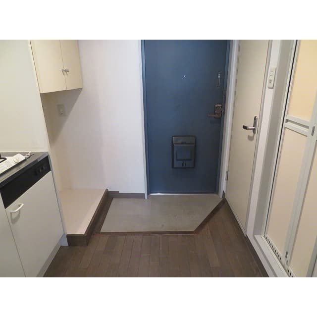 Room image 15