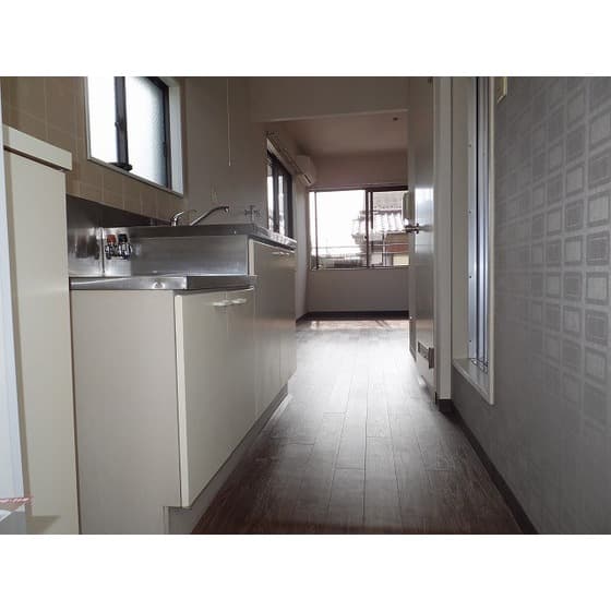 Room image 14