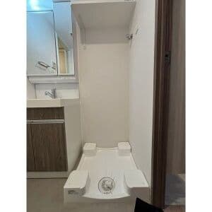 Room image 16