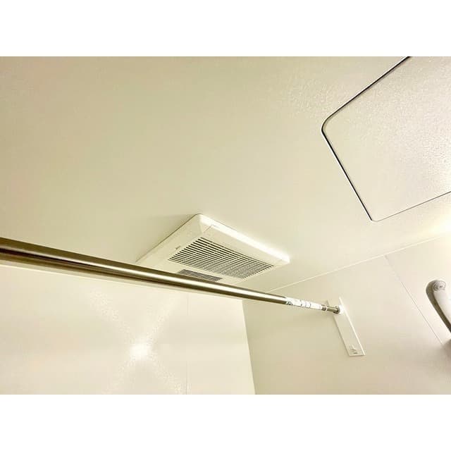 Room image 15