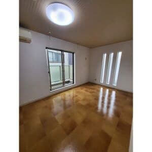 Room image 14