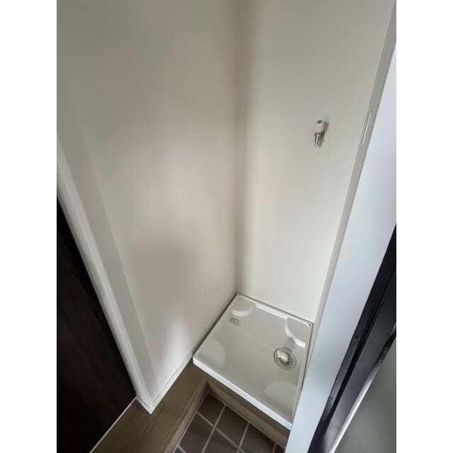 Room image 15