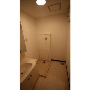 Room image 14