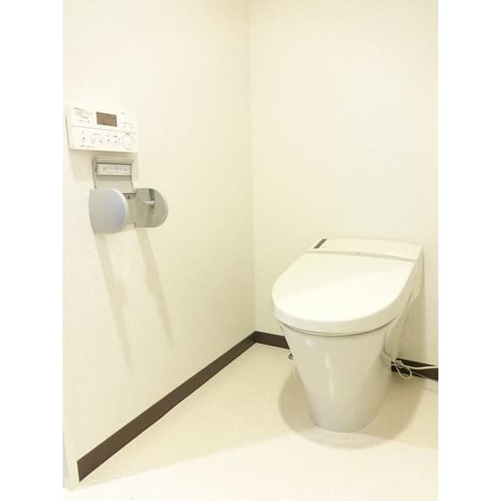 Room image 11
