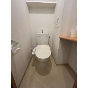Room image 9