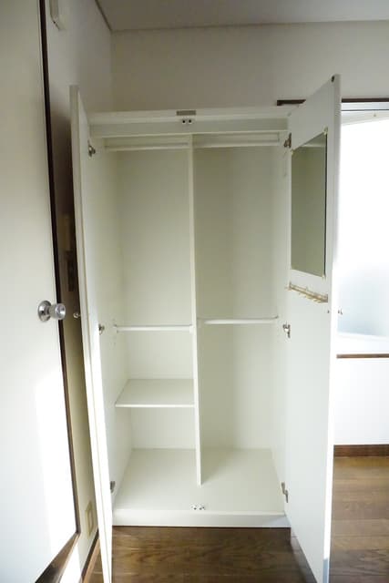 Room image 9