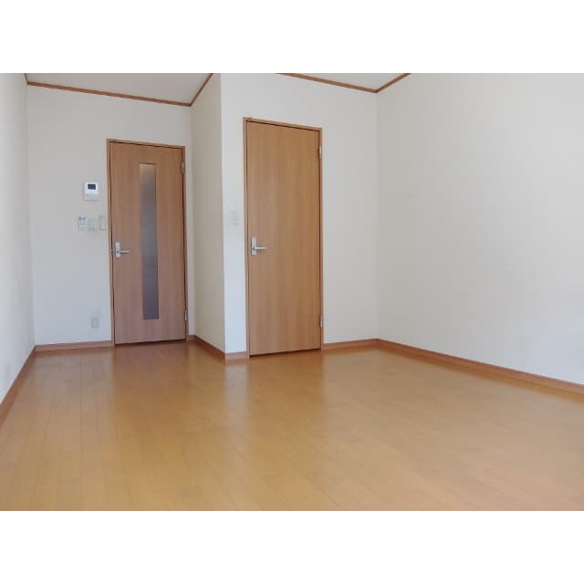 Room image 13