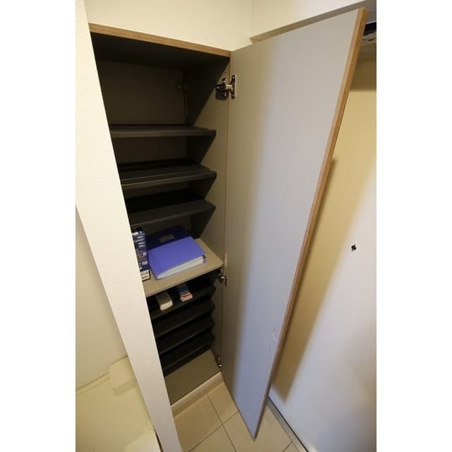 Room image 15