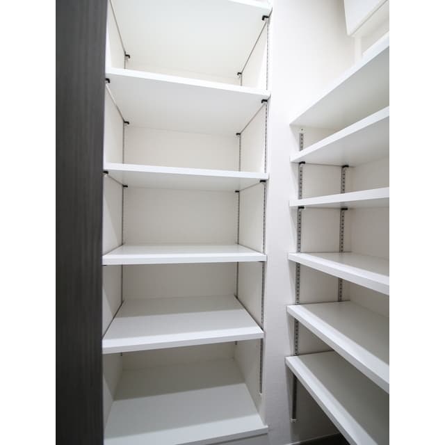 Room image 15