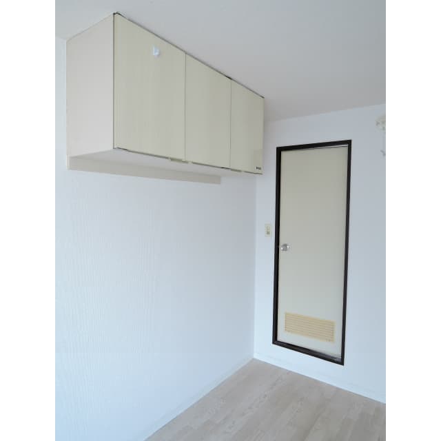 Room image 12