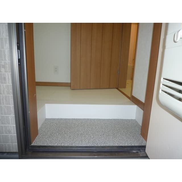 Room image 14