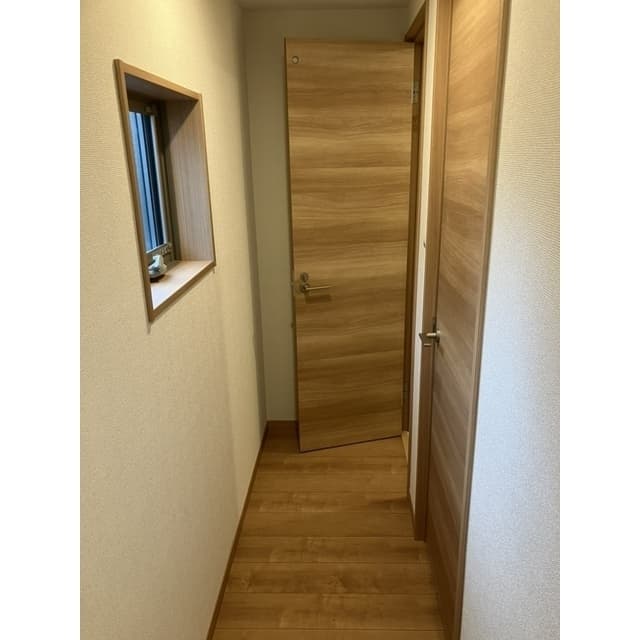 Room image 15