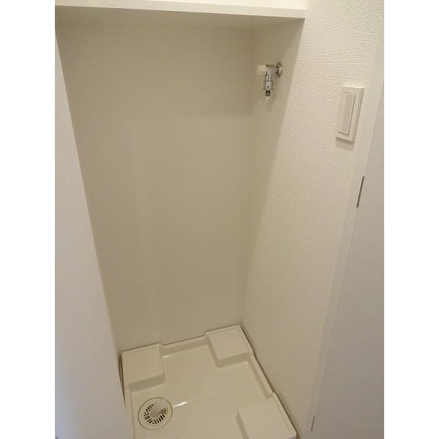 Room image 12
