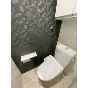 Room image 10