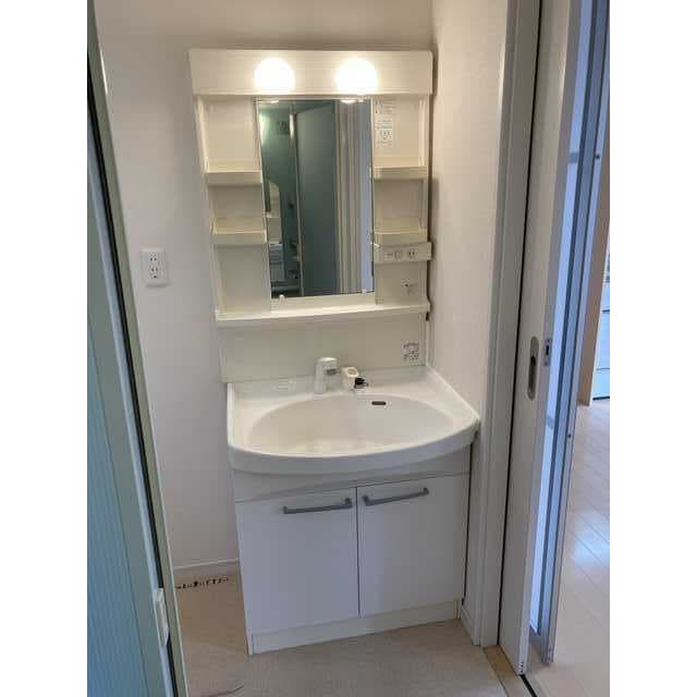 Room image 11