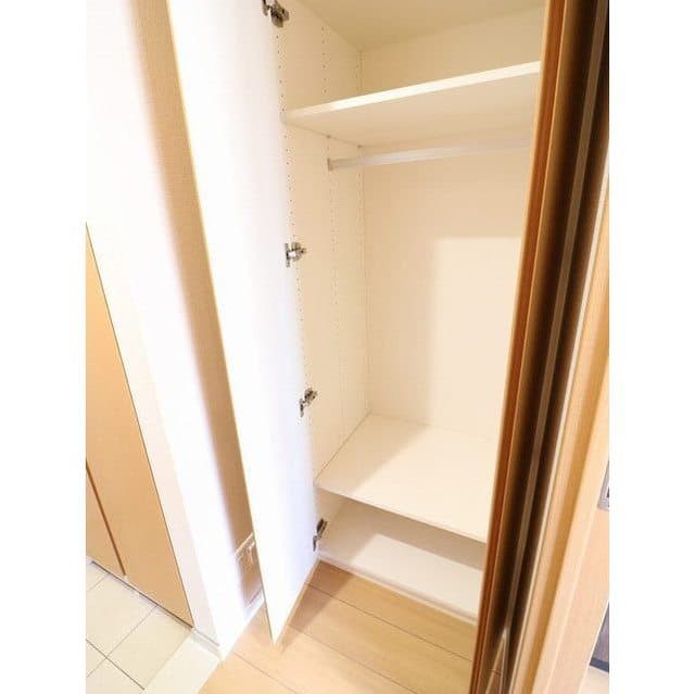 Room image 9