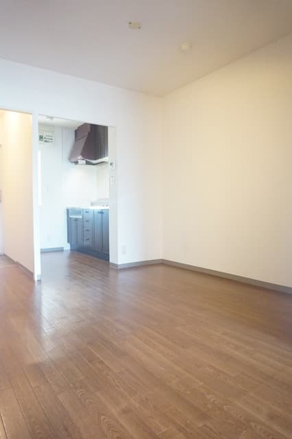 Room image 15