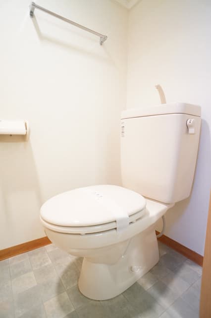 Room image 8