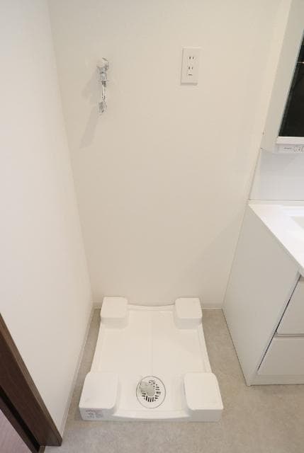Room image 15