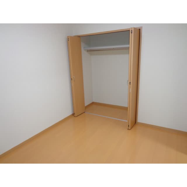 Room image 14