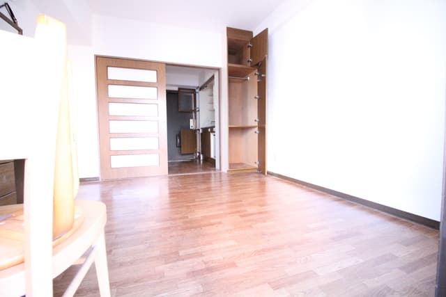 Room image 14