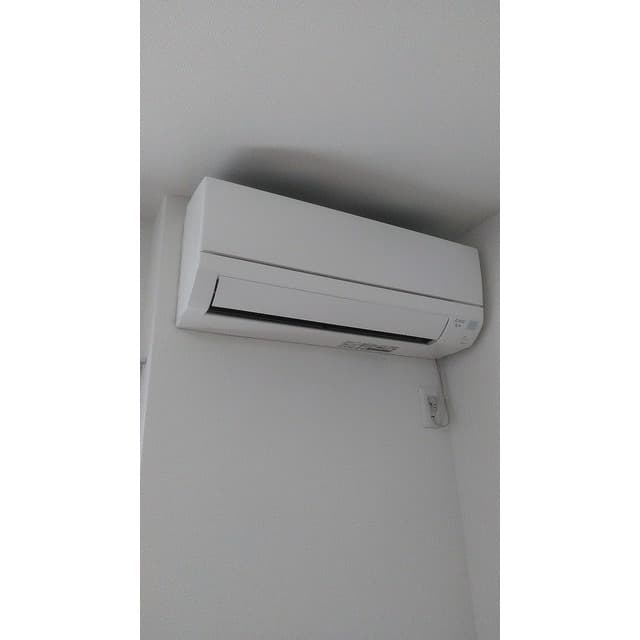 Room image 15