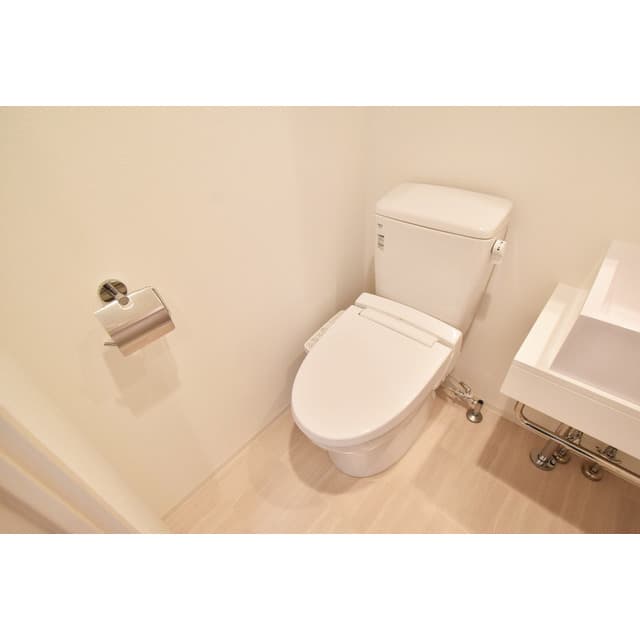 Room image 11