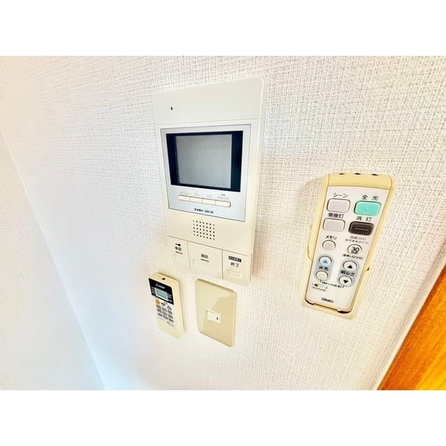 Room image 12