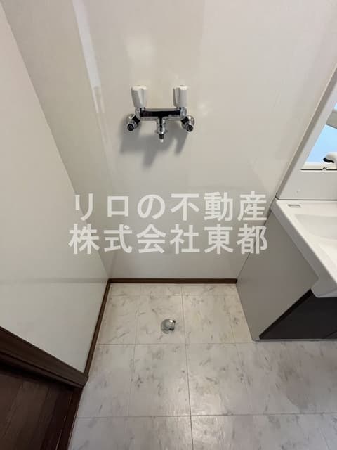 Room image 14