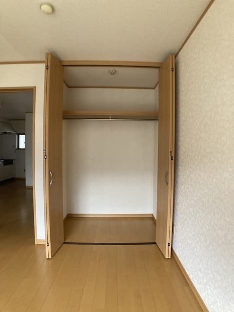 Room image 14