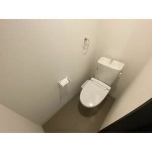 Room image 13