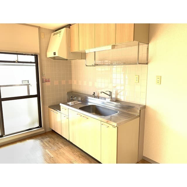 Room image 9