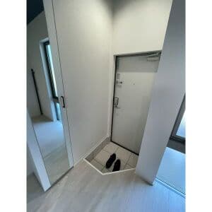 Room image 9