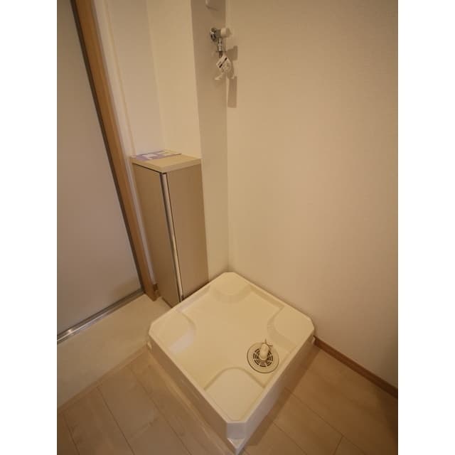 Room image 13