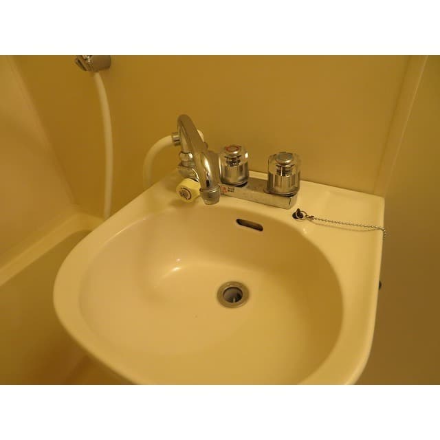 Room image 12