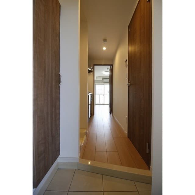 Room image 11