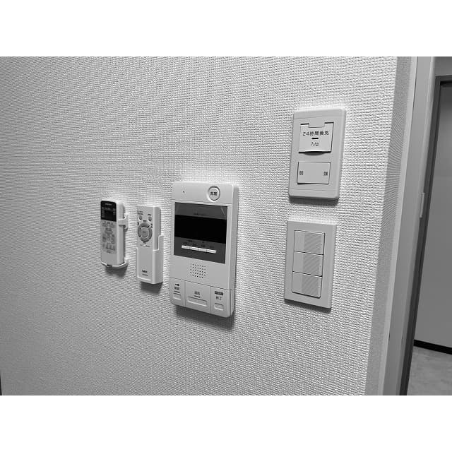Room image 8
