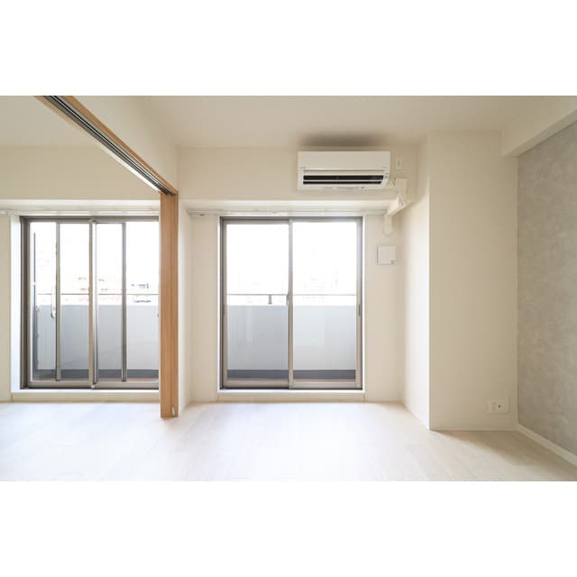 Main interior of Minamihorie Apartment Grande