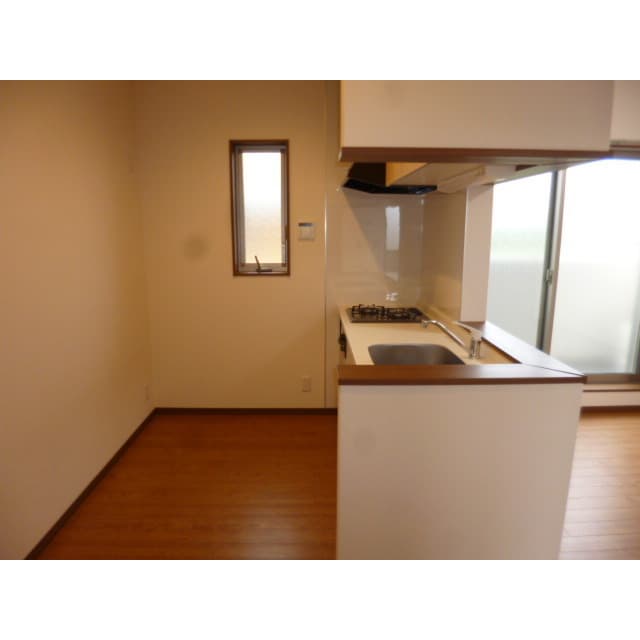 Room image 14